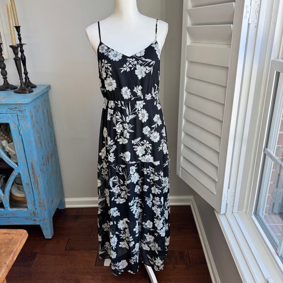 J. CREW MERCANTILE Dress Womens 6 Black White Floral Tiered Maxi Resort Wear - Picture 2 of 14
